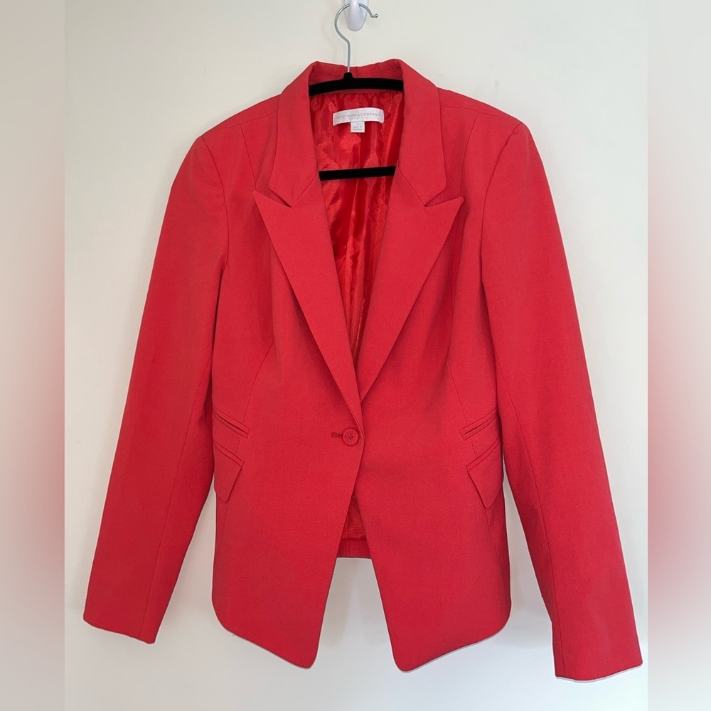 ✅ New York and Co Salmon one button blazer